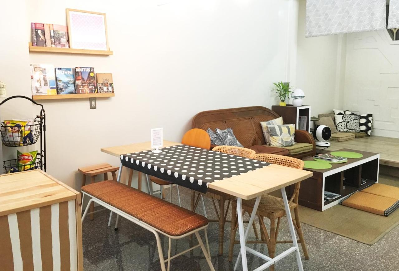 Tainan Gu Hostel Экстерьер фото